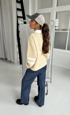 Continue Skjorte - Ally - Small Stripe Sand/White