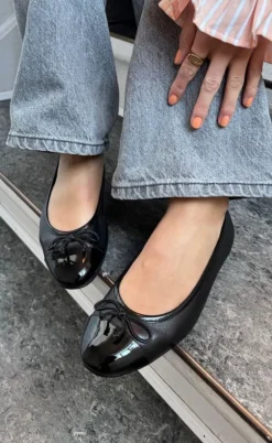 Copenhagen Shoes Ballerina - Like Moving Patent Toe - Black Patent