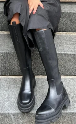 Copenhagen Shoes Støvle - Follow Me - Black (With Black Stiches)