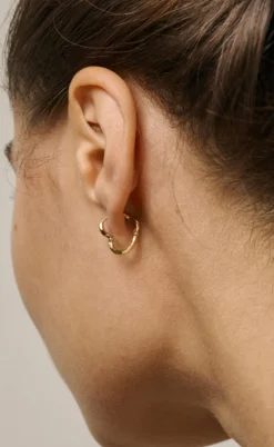 ENAMEL Copenhagen Øreringe - Organic Heart Small - Gold Colour