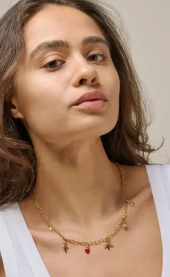 ENAMEL Copenhagen Vedhæng - Funky Smiley - Red