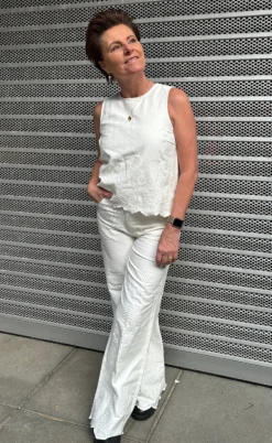 Global Funk Top - Rihne Scallop-G - White