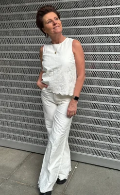 Global Funk Top - Rihne Scallop-G - White