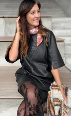 Gossia Kjole - Tea - Black