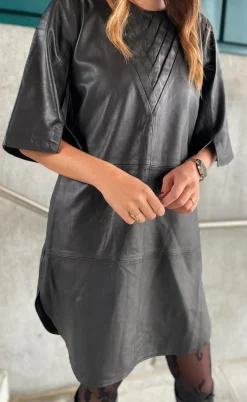 Gossia Kjole - Tea - Black