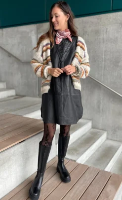 Gossia Kjole - Tea - Black