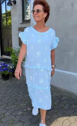 Ina Copenhagen Kjole - Dalila - Light Blue / White Embroidery