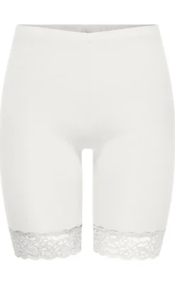 JDY Shorts - Ava Lace - Cloud Dancer