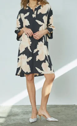 Love & Divine Kjole - Love441-36 - Black/Flower