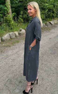 Luxzuz Kjole - Karia - Eiffel Tower