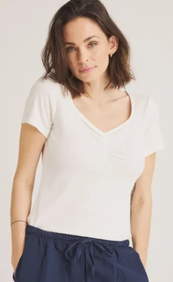 Luxzuz T-shirt - Klaudine - Cream