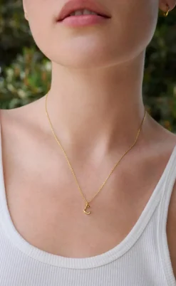 Maanesten Halskæde - C Alphabet - Gold Colour