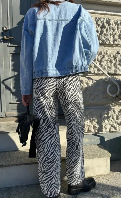 Moves Jeans - Adanna Zebra - Black