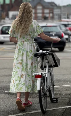 Moves Kjole - Hamma - Broken White