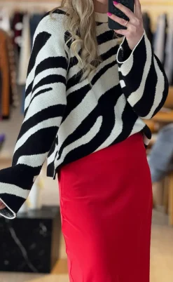 Moves Nederdel - Gebry Satin - Fiery Red