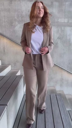 Neo Noir Blazer - Avery Suit - Dusty Brown