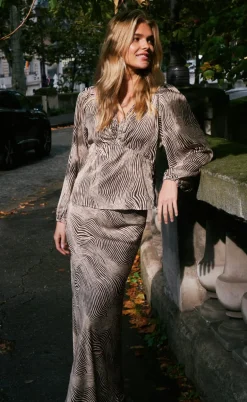 Neo Noir Bluse - Istana Floating Wave - Dark Sand