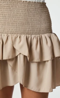 Neo Noir Nederdel - Carin R - Sand