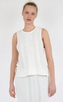 Neo Noir Top - Aritza - White