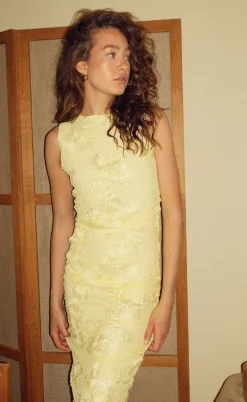 Noella Kjole - Lavina - Butter Yellow