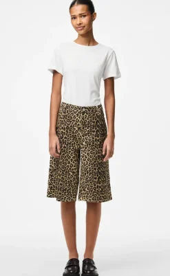 Pieces Shorts - Salume - White Pepper Leo