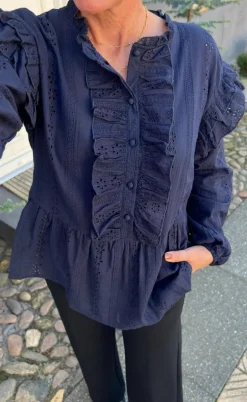 Say INA Copenhagen Bluse - Frida - Navy Blue Broderie Anglaise