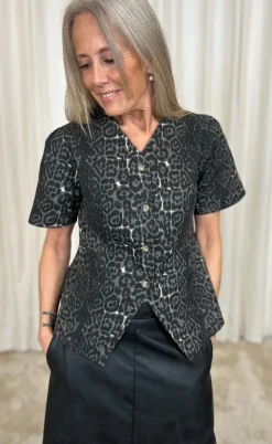 Say INA Copenhagen Bluse - Venja - Grey Leopard