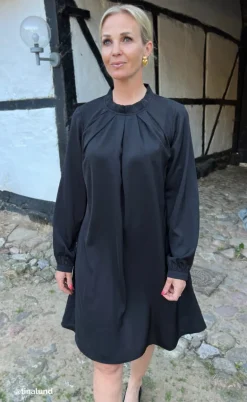 Say INA Copenhagen Kjole - Hazel - Black