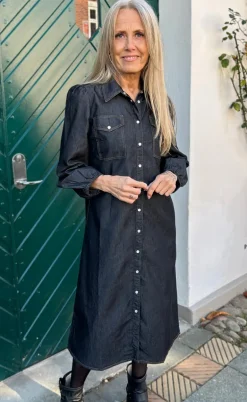 Say INA Copenhagen Kjole - Detia - Black Denim