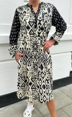 Say INA Copenhagen Kjole - Helena - Black / Off White