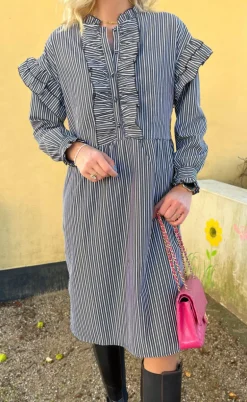 Say INA Copenhagen Kjole - Emilie - Black Striped