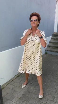 Say INA Copenhagen Kjole - Philine - Beige Dots
