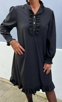 Say INA Copenhagen Kjole - Pia - Black W. Gold Buttons