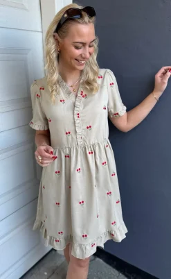 Say INA Copenhagen Kjole - Catja Summer - Sand W. Cherries