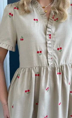 Say INA Copenhagen Kjole - Catja Summer - Sand W. Cherries