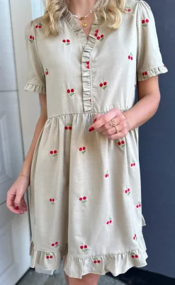 Say INA Copenhagen Kjole - Catja Summer - Sand W. Cherries