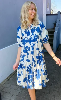 Say INA Copenhagen Kjole - Anja - White / Blue Flower