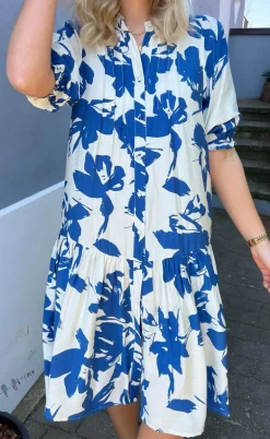 Say INA Copenhagen Kjole - Anja - White / Blue Flower