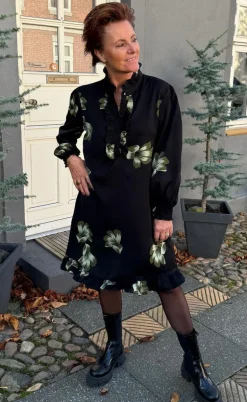 Say INA Copenhagen Kjole - Pia - Black W. Green Flower