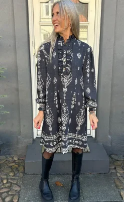 Say INA Copenhagen Kjole - Paulina - Antracit W. Paisley