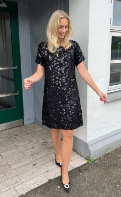 Say INA Copenhagen Kjole - Rebecca Sequin - Black
