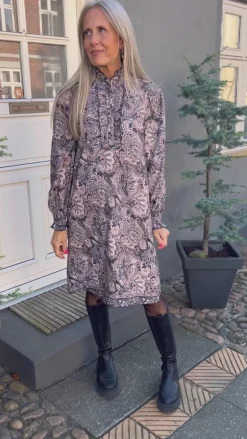 Say INA Copenhagen Kjole - Paulina - Mixed Paisley