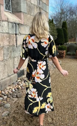 Say INA Copenhagen Kjole - Sally - Big Flowers