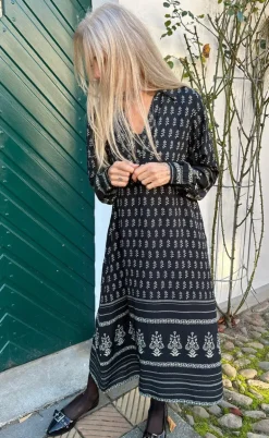 Say INA Copenhagen Kjole - Camma - Black W. Print