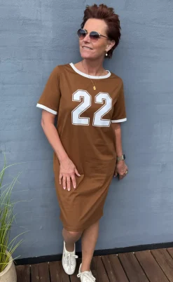 Say INA Copenhagen Kjole - Alva Football - Mocca W. Off White