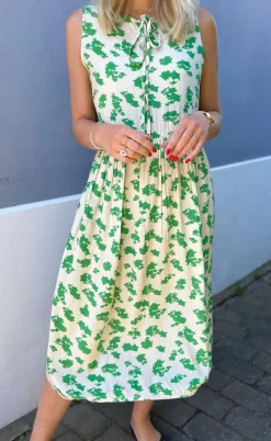 Say INA Copenhagen Kjole - Heidi - White/Green Flowers