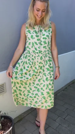Say INA Copenhagen Kjole - Heidi - White/Green Flowers