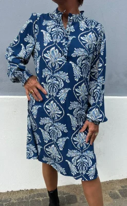 Say INA Copenhagen Kjole - Augusta - Navy Blue Paisley