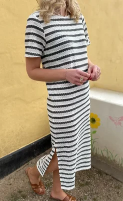 Say INA Copenhagen Kjole - Carolina Knit - Black Striped