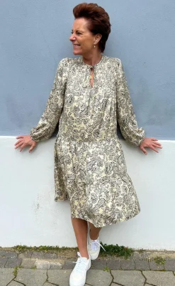 Say INA Copenhagen Kjole - Vanessa - Creme / Black Paisley